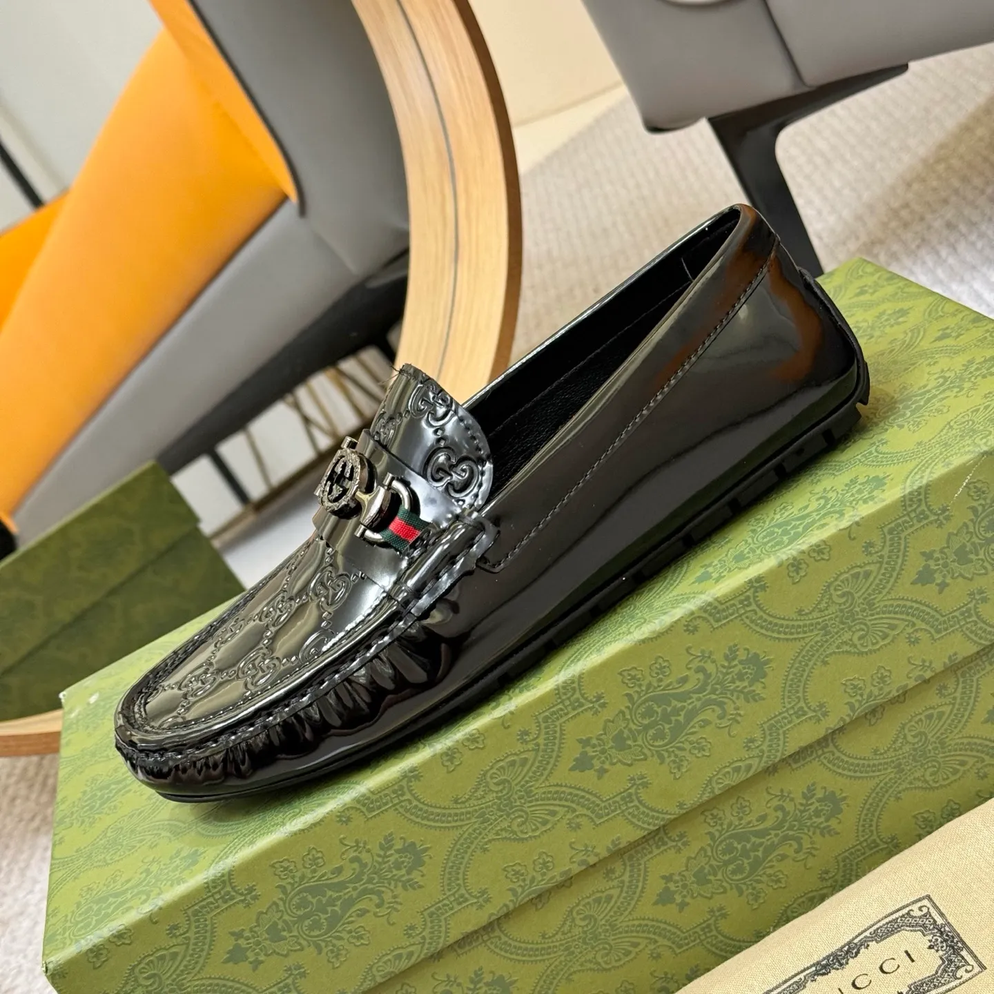 Men's shoes 💰420 (Yangli) Gucci* - the top version of Gucci classic beanie shoes! It is made of imported original cowhide and has a comfortable first layer of sheepskin lining! Original wear-resistant rubber outsole! High quality products! Size 38-46, with shoe dial, cloth bag, card